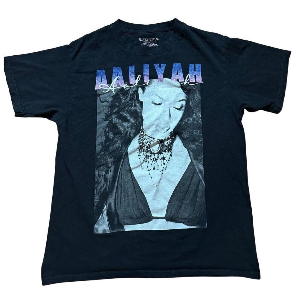 Aaliyah graphic tee‎ shirt women’s sz M